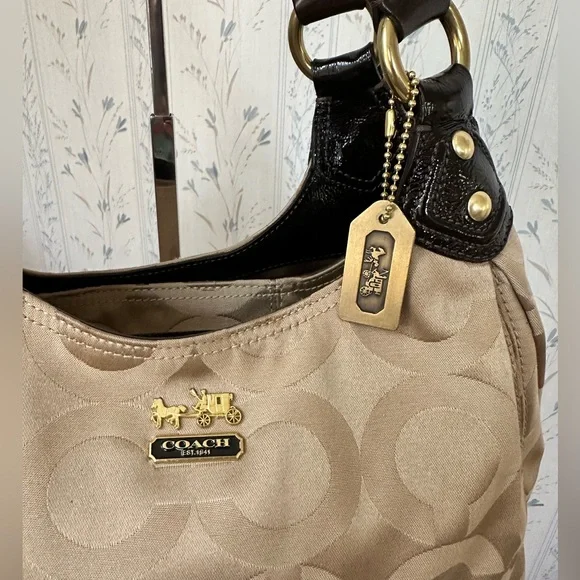 Coach Tan and Brown Signature Shoulder Bag - Picture 3 of 16